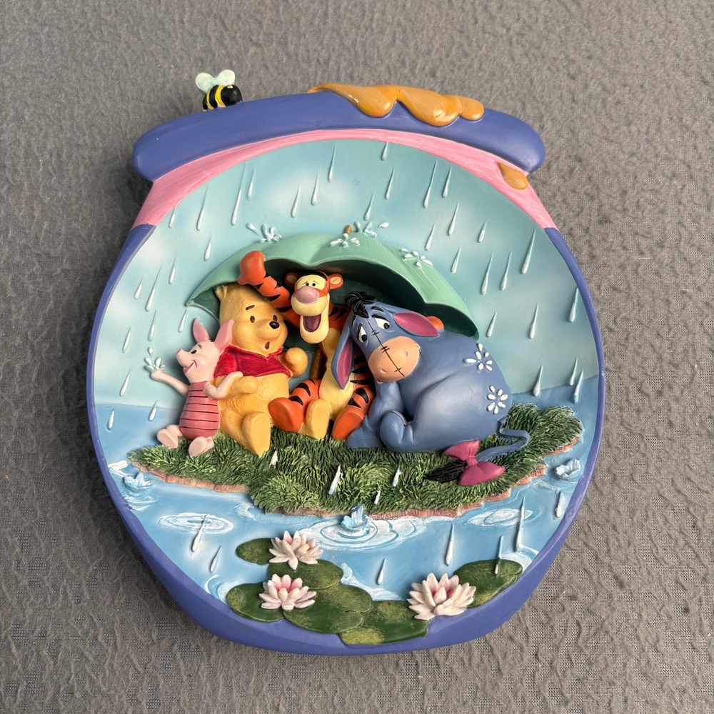 Disney Bradford Exchange Poohs Hunnypot Adventures 3D Plate Small Piece Weather